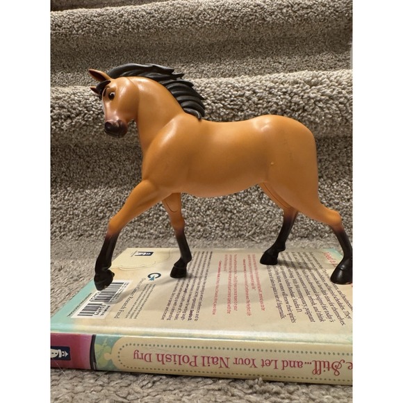Spirit Untamed Horse Toy Brown Mane Black Hooves Realistic Action Figure Toy - Picture 3 of 4